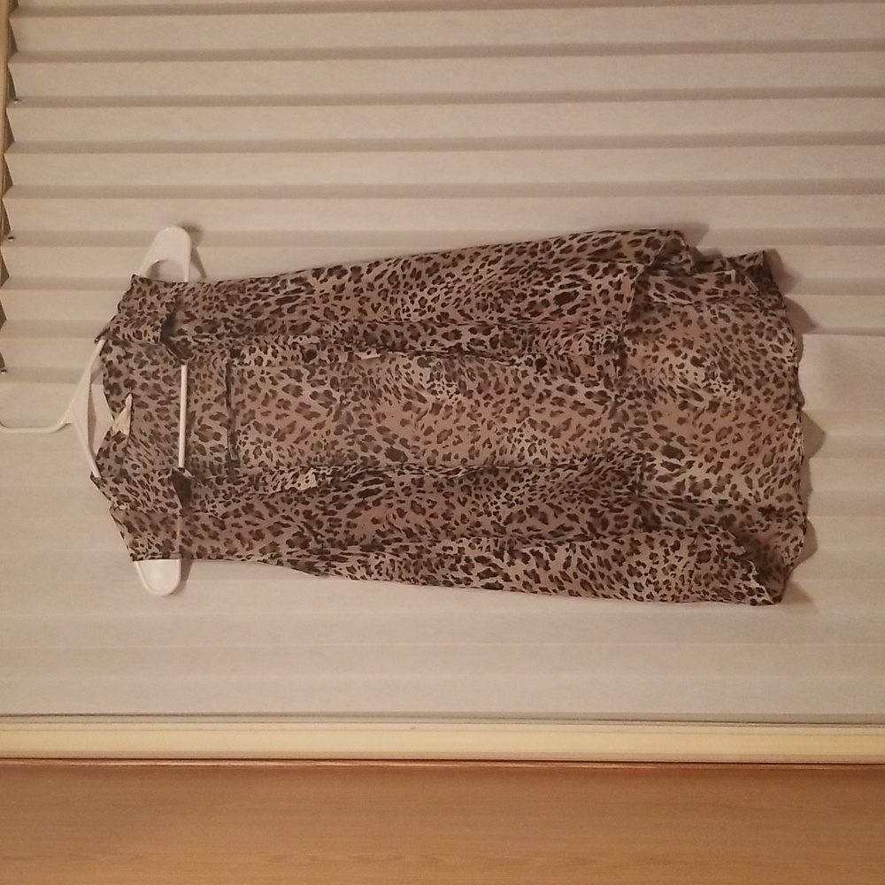 Girl’s cheetah button down sheer animal print see through top (S)